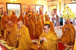 Khai đàn Dược Sư cầu Quốc thái dân an đầu năm mới